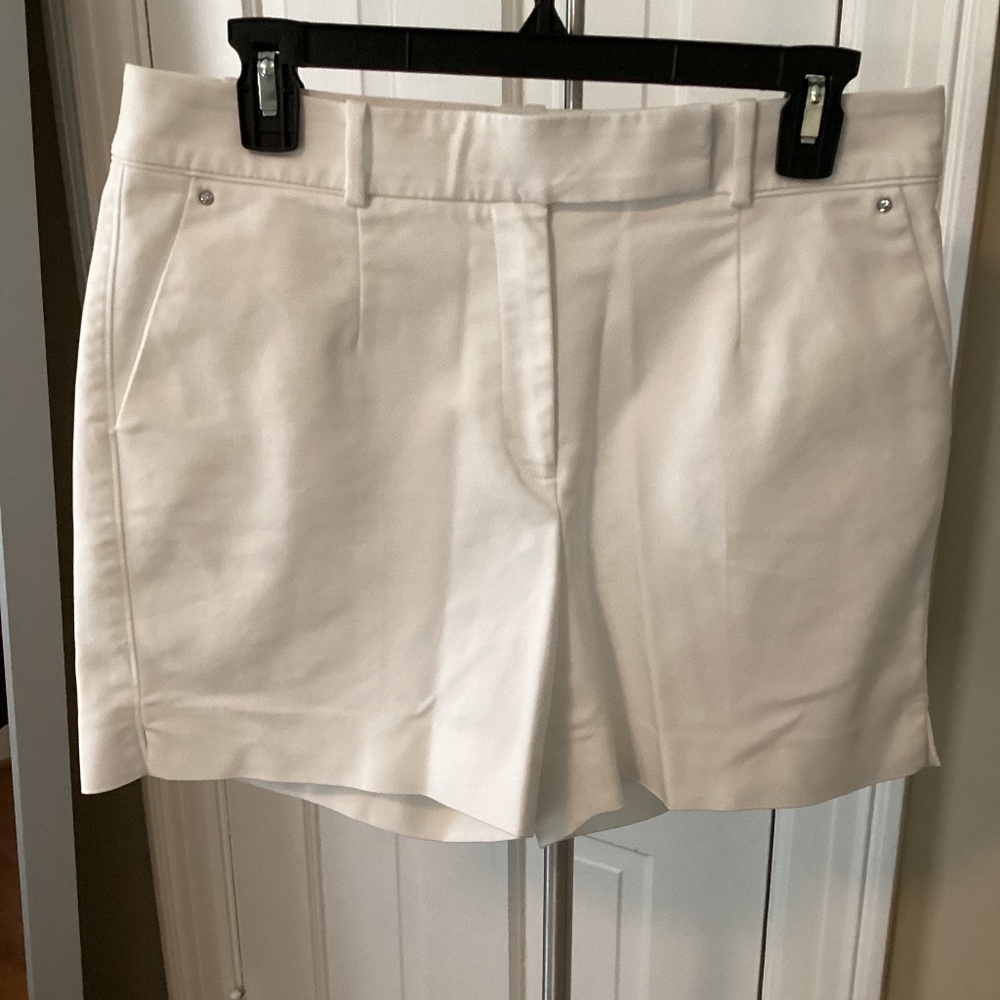 M26 - White House Black Market 5 inch White Dress Short